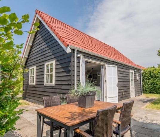 'T Schouws Uusje Villa Burgh-Haamstede Bagian luar foto